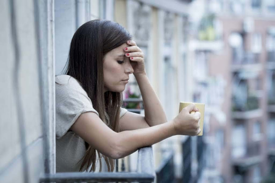 The Inescapable 6 Stages of Grief To Go Through After A Breakup